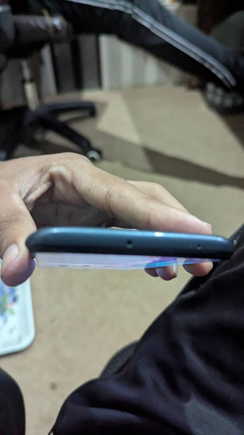 Xiaomi Redmi Note 9 4