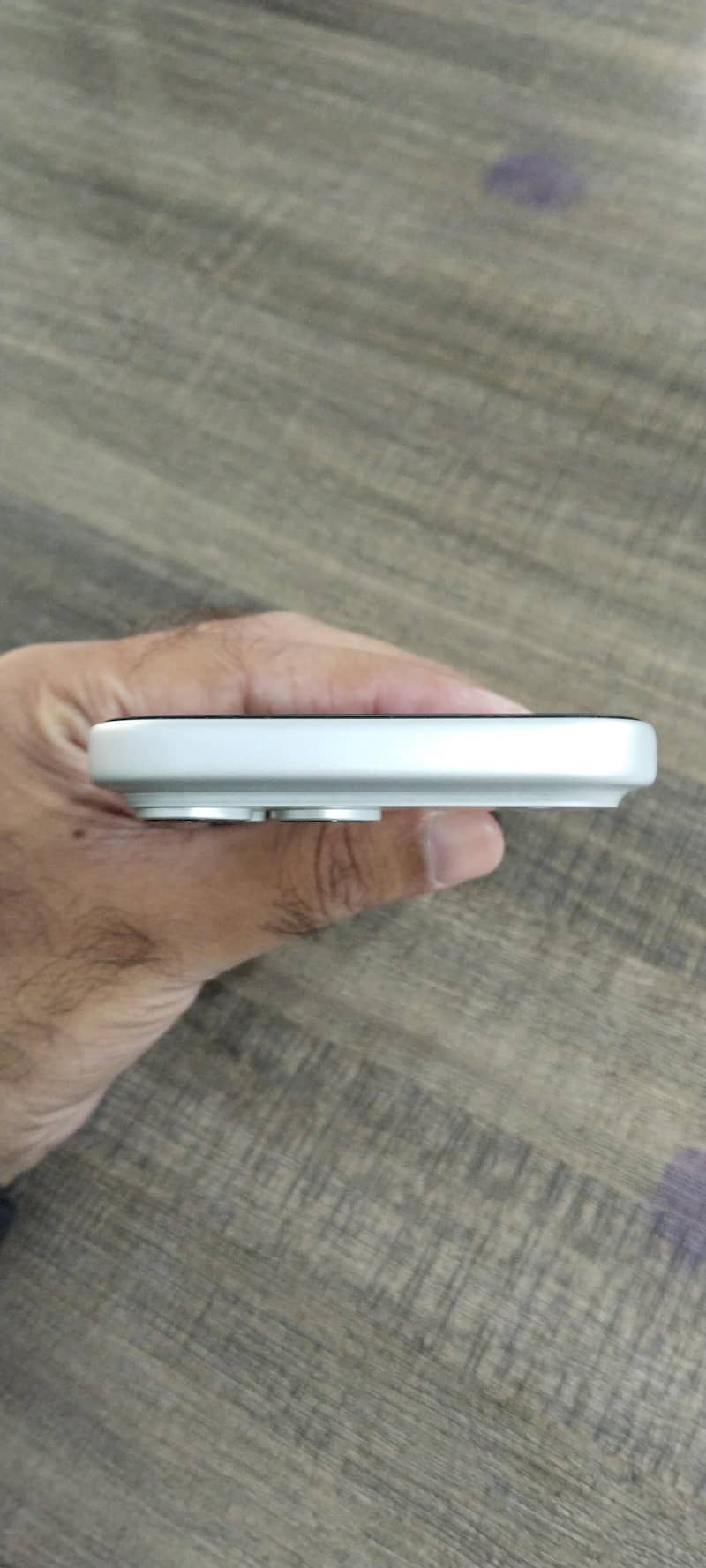 Apple iPhone 17 Pro Max 4