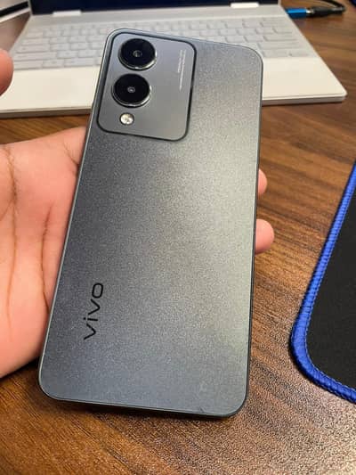 Vivo Y17
