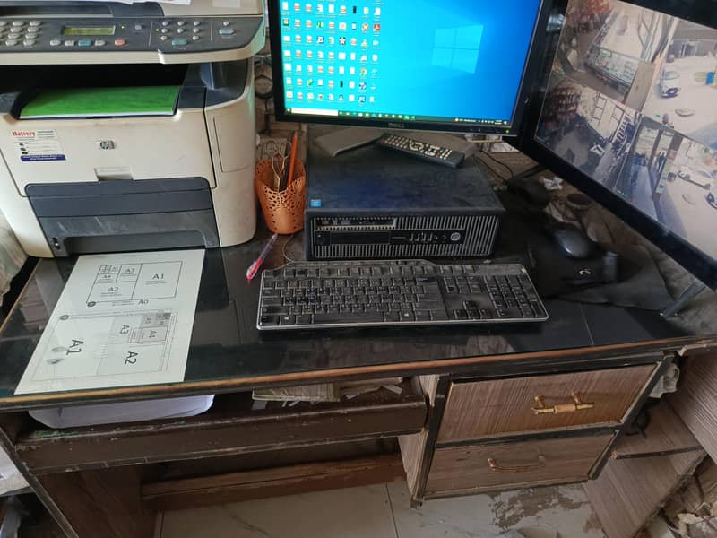Computer Table 1