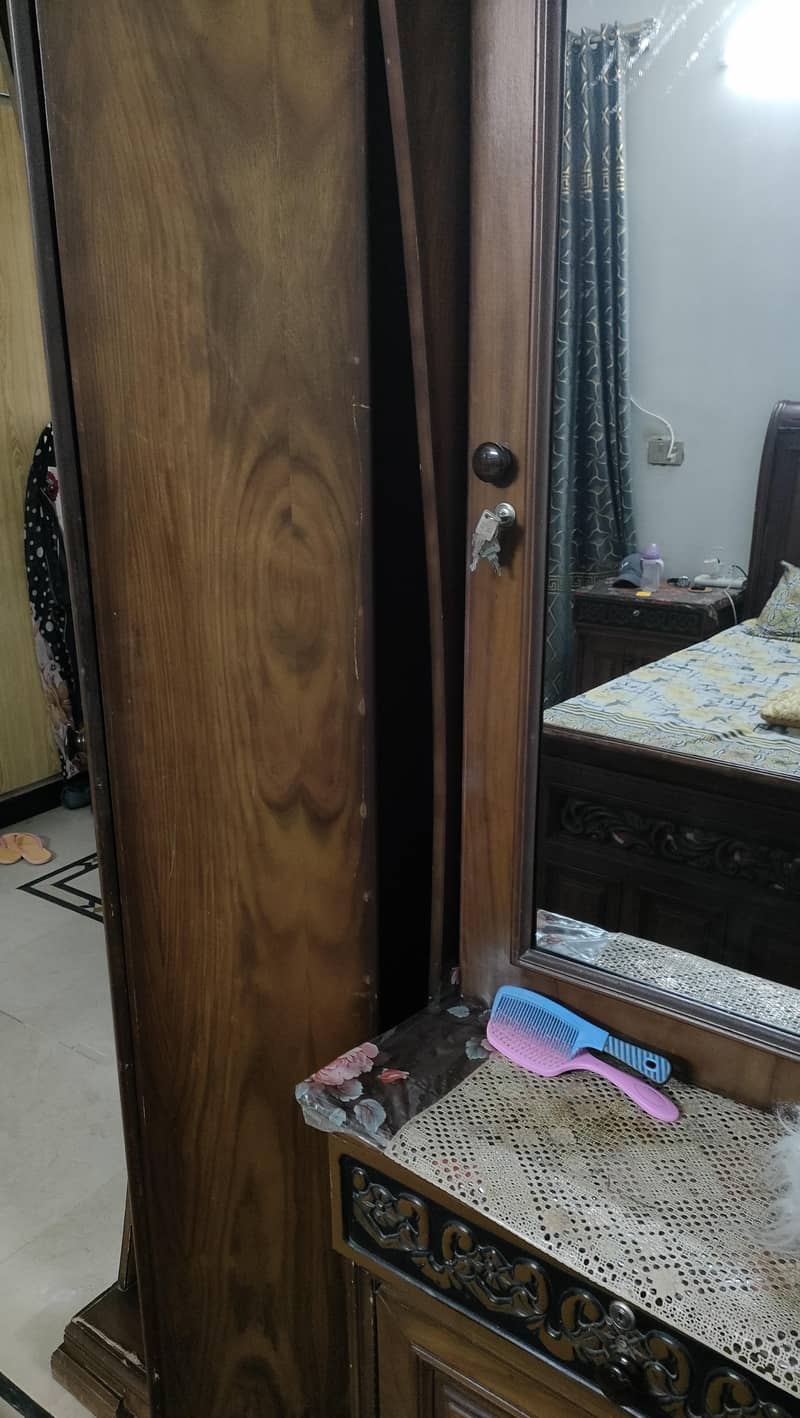 Chinyoti Dressing Table 3