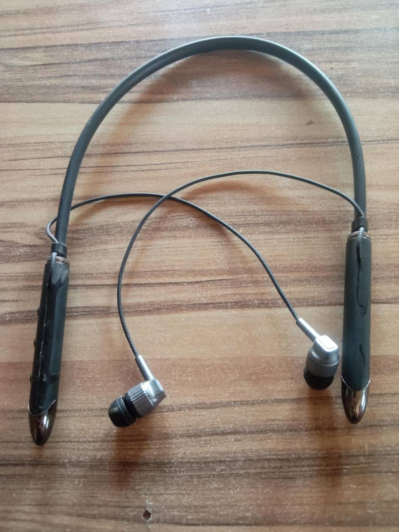 Original headphone 1