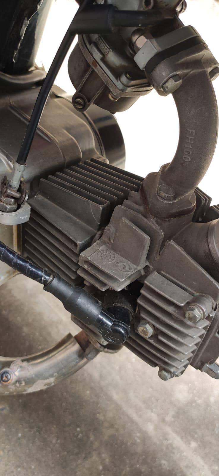 united 70cc 10