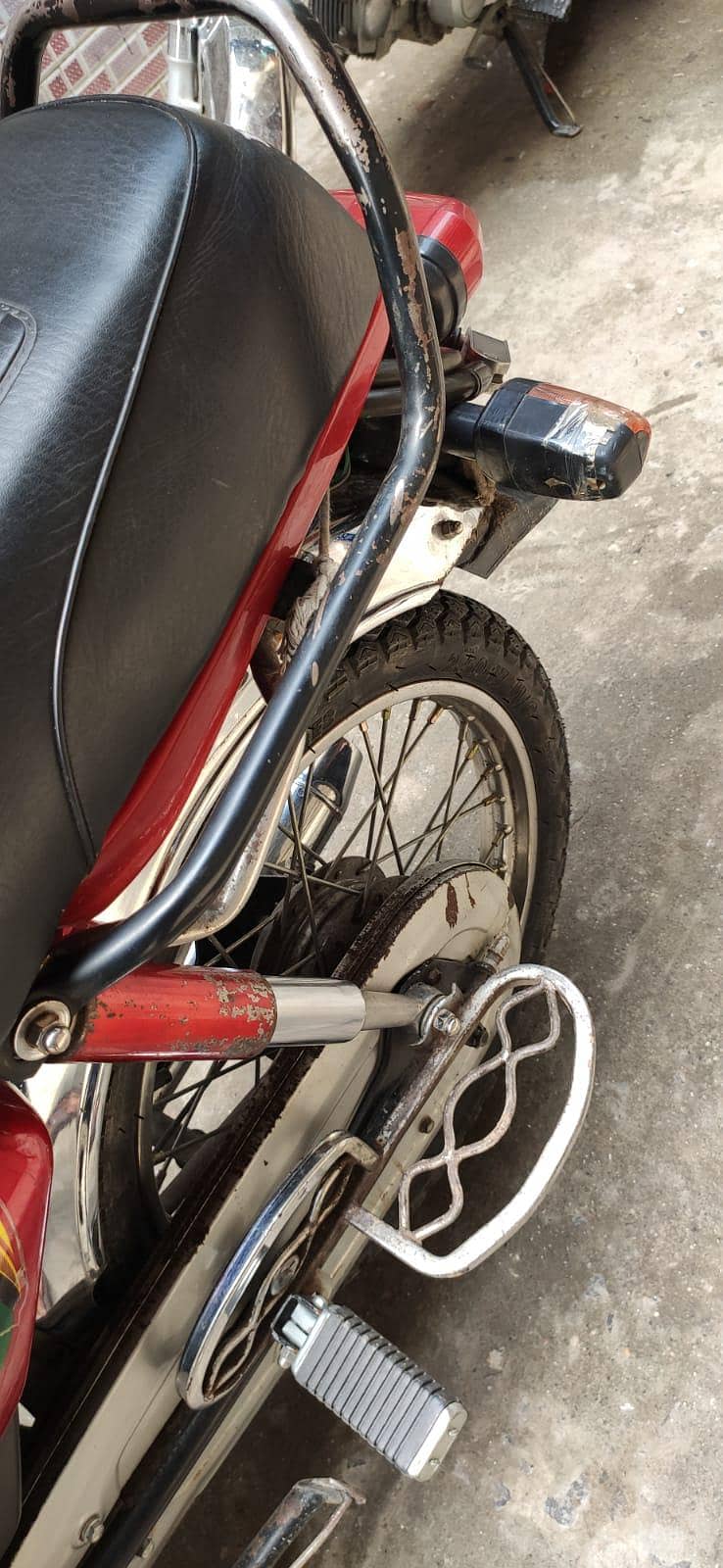 united 70cc 17