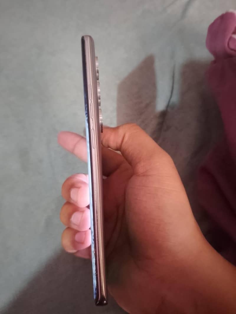 Tecno CAMON 40 Pro 3