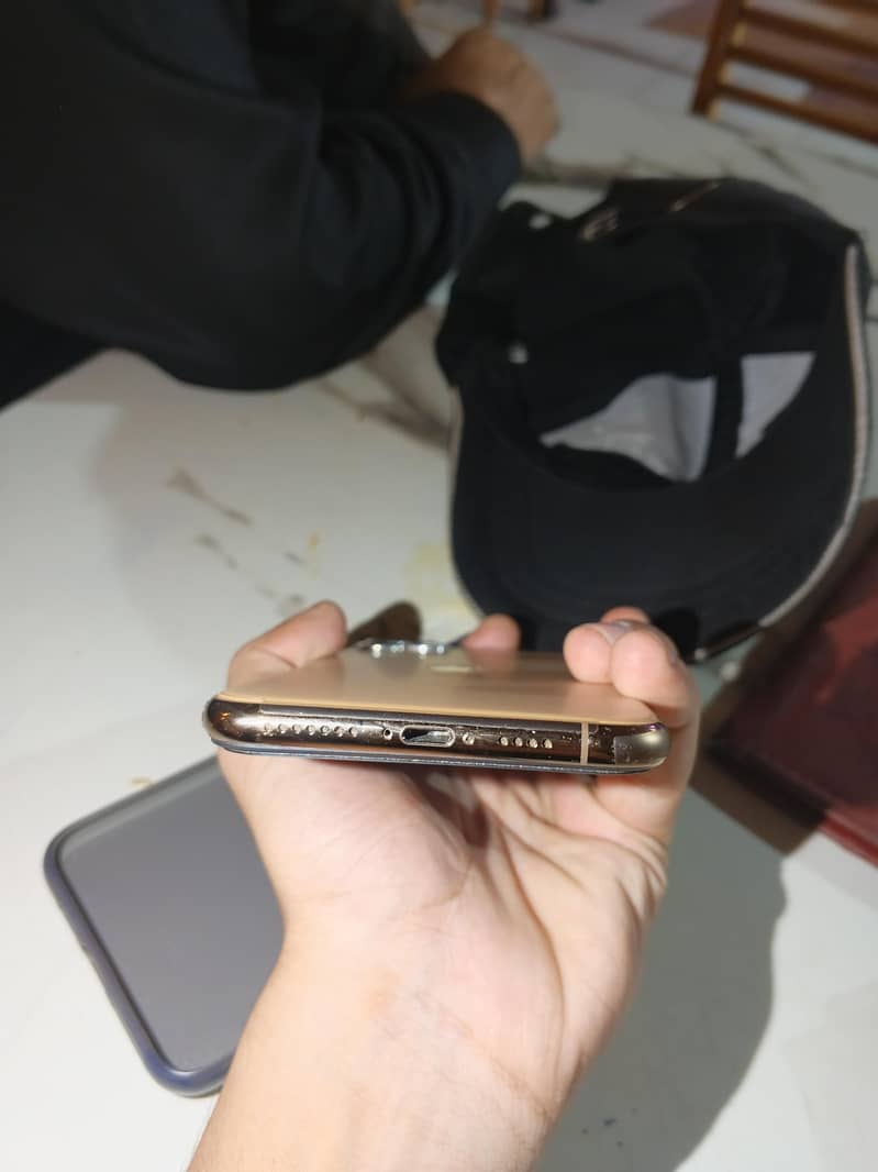 Apple iPhone 11 Pro Max 1