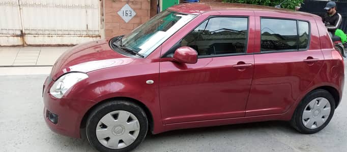 Suzuki Swift 2012 DX Urgent Sale