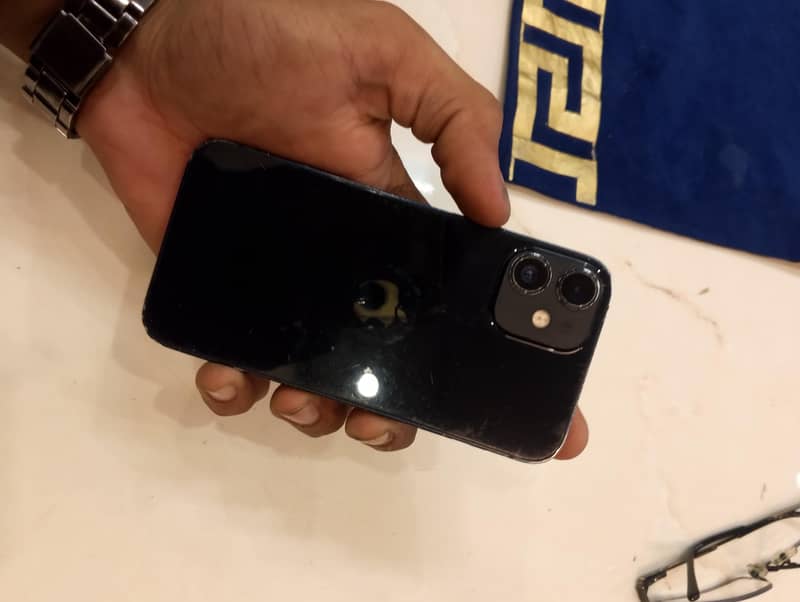 Apple iPhone 12 mini 1