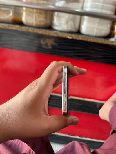 OPPO Reno 12f