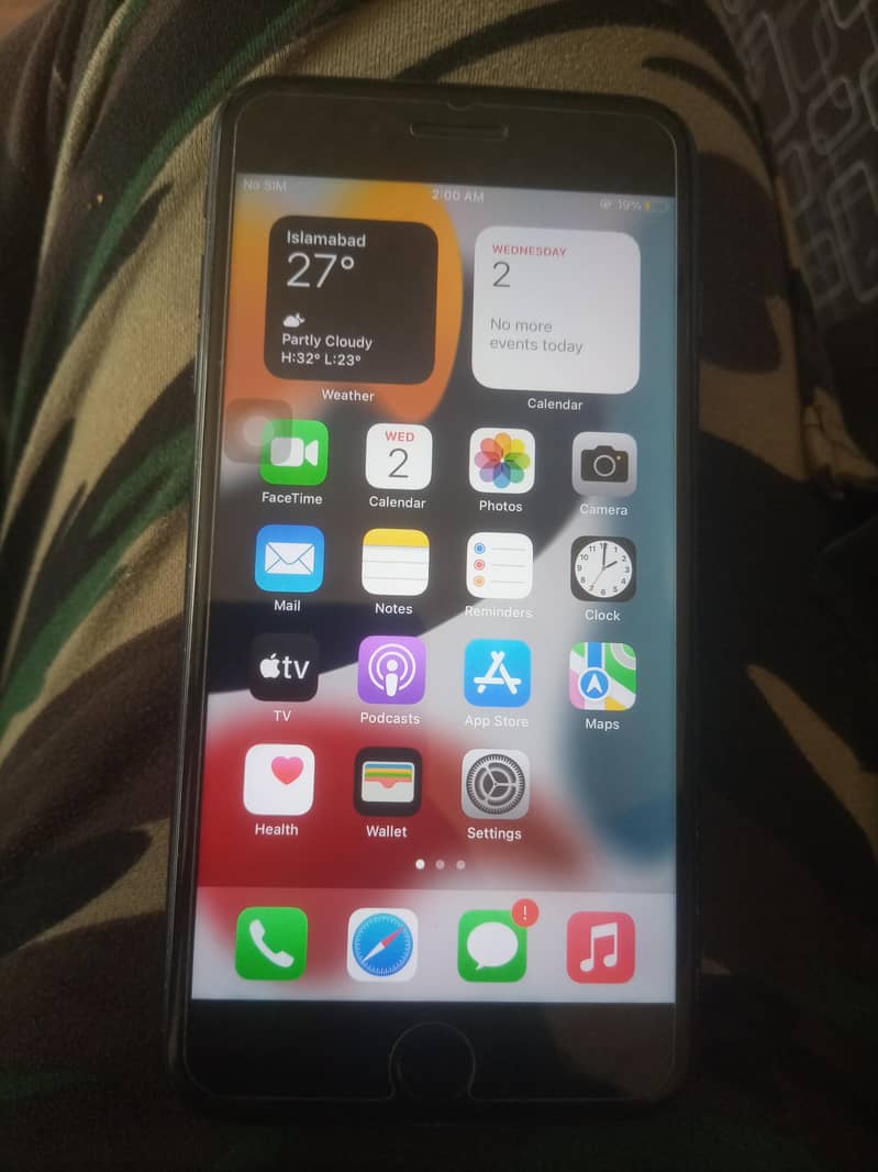 Apple iPhone 7 Plus 2