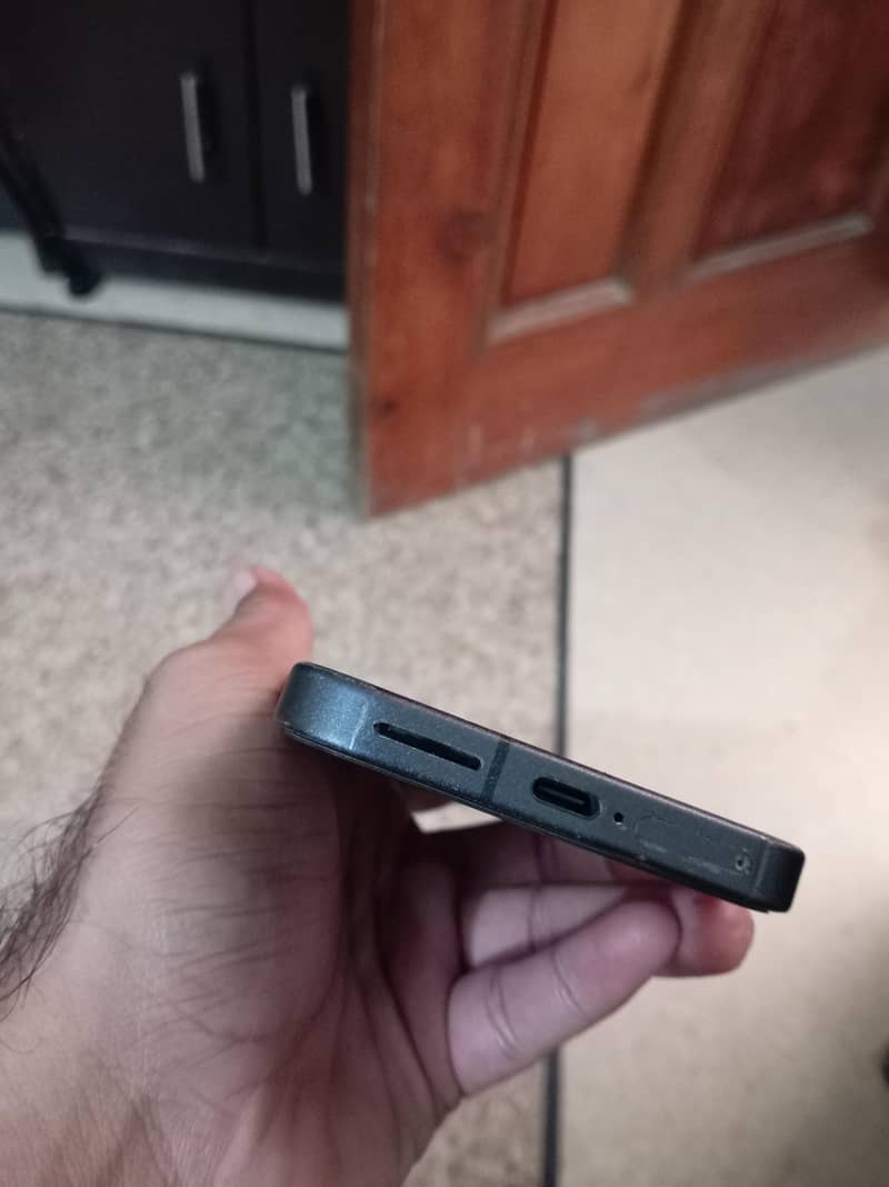 Google Pixel 9a 4