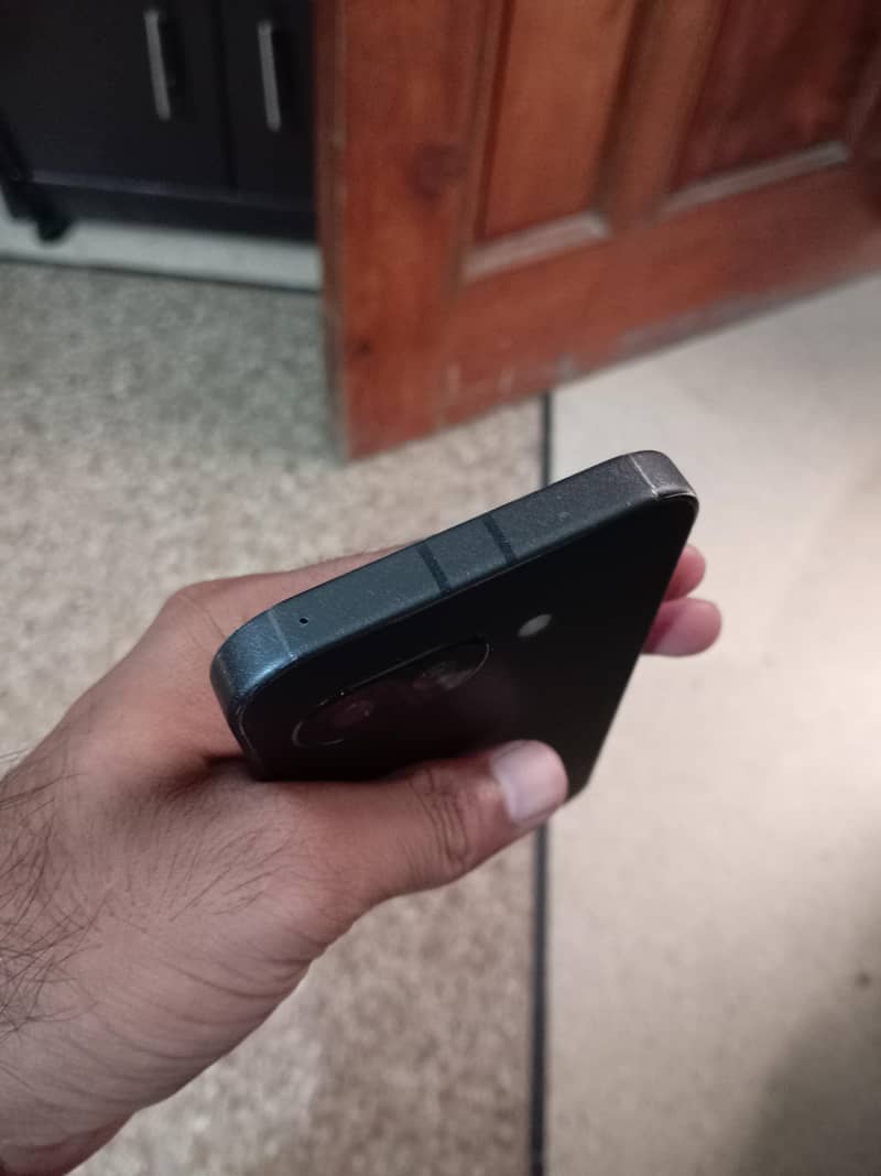 Google Pixel 9a 5