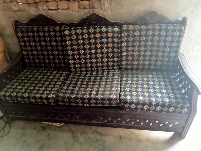 5 Seaters Sofa 0