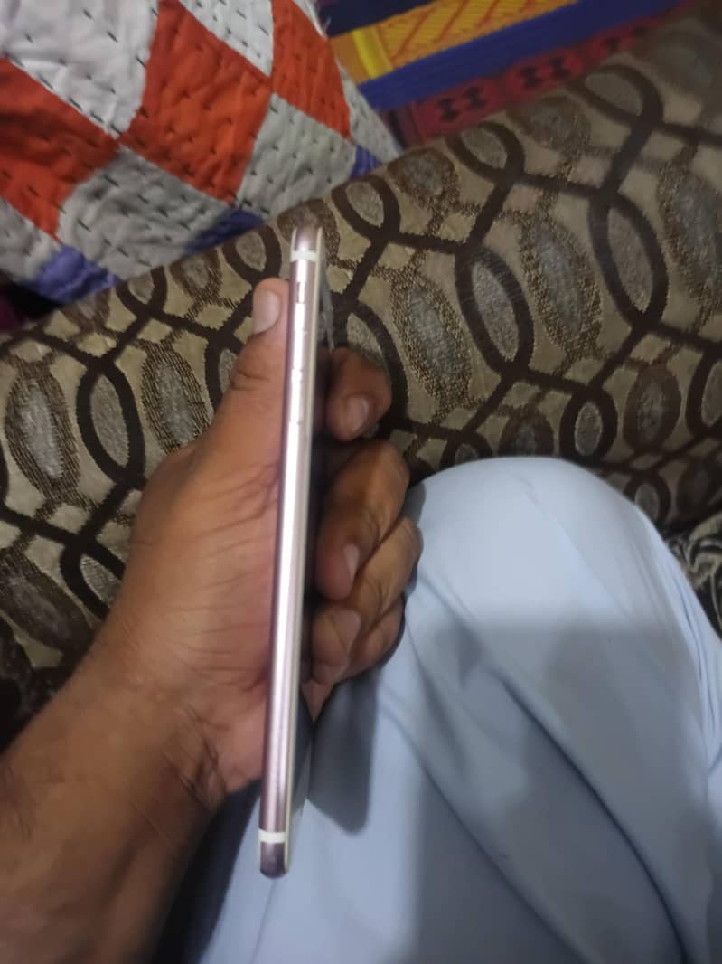 iPhone 7 Plus 128gb 5