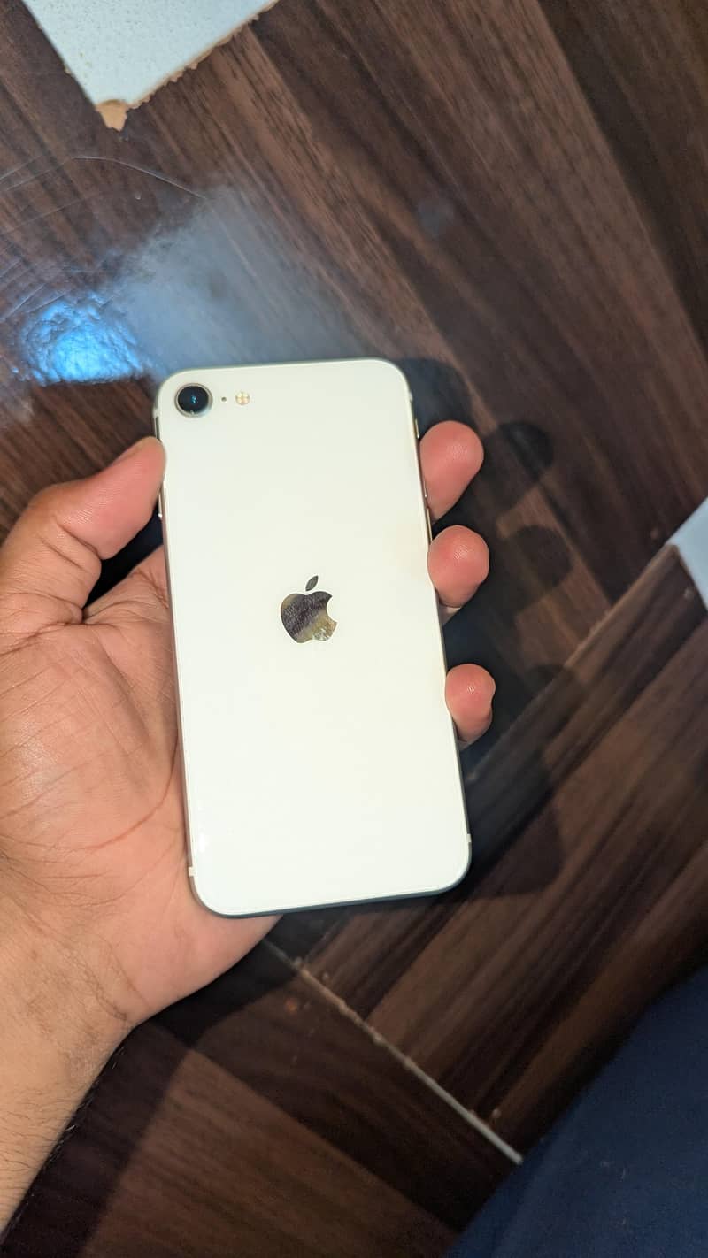 Apple iPhone SE 0
