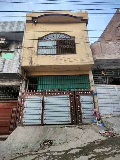 3 Marla double story double unit house available for rent in jarahi stop gas Pani available