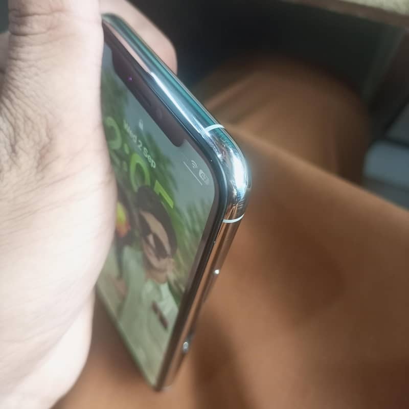 Apple iPhone 11 Pro 3