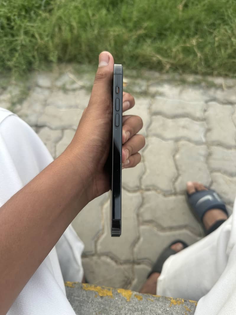 Apple iPhone 14 Pro Max 3