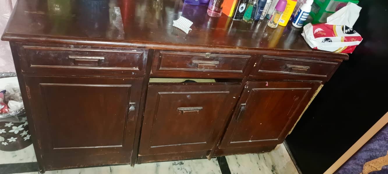 Dressing table, Mirror 0