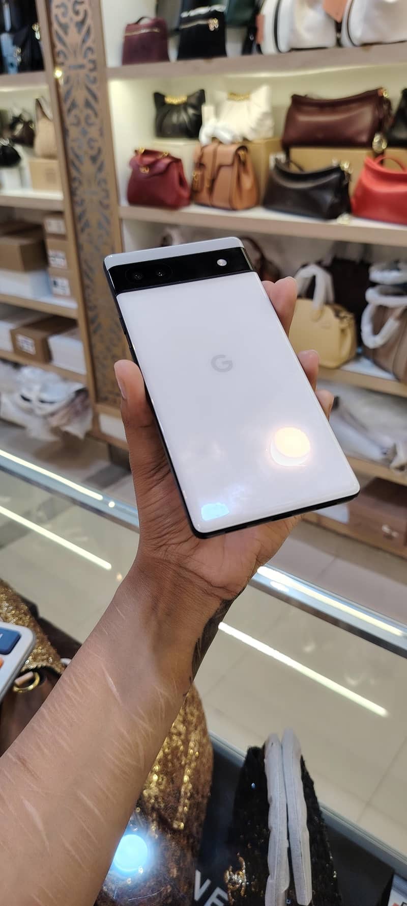 Google Pixel 6 4