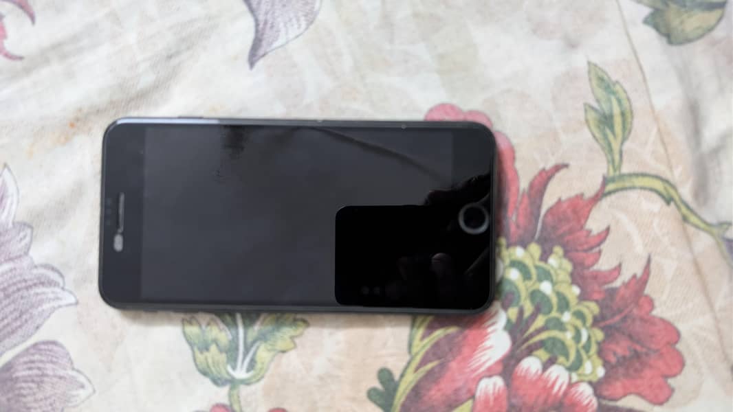 Apple iPhone 7 Plus 3