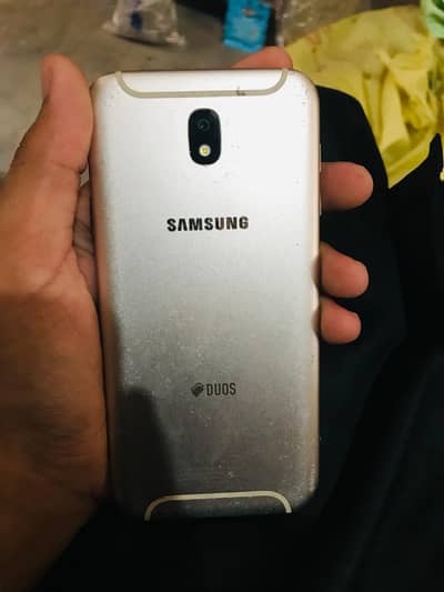 Samsung Mobile J7 Pro