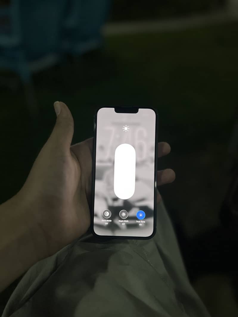 Apple iPhone 13 1