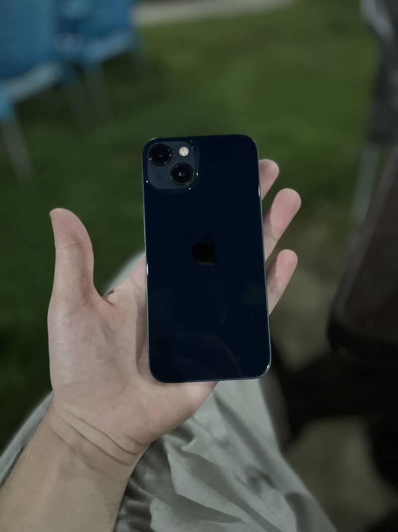 Apple iPhone 13 3