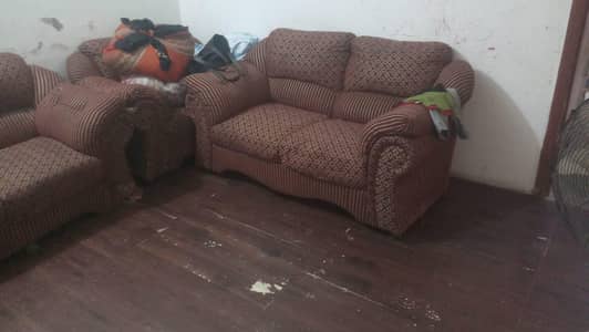 7 seater sofa set exchange posible some bird