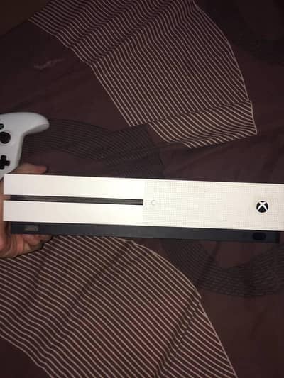 Xbox one S 1tb II single controller