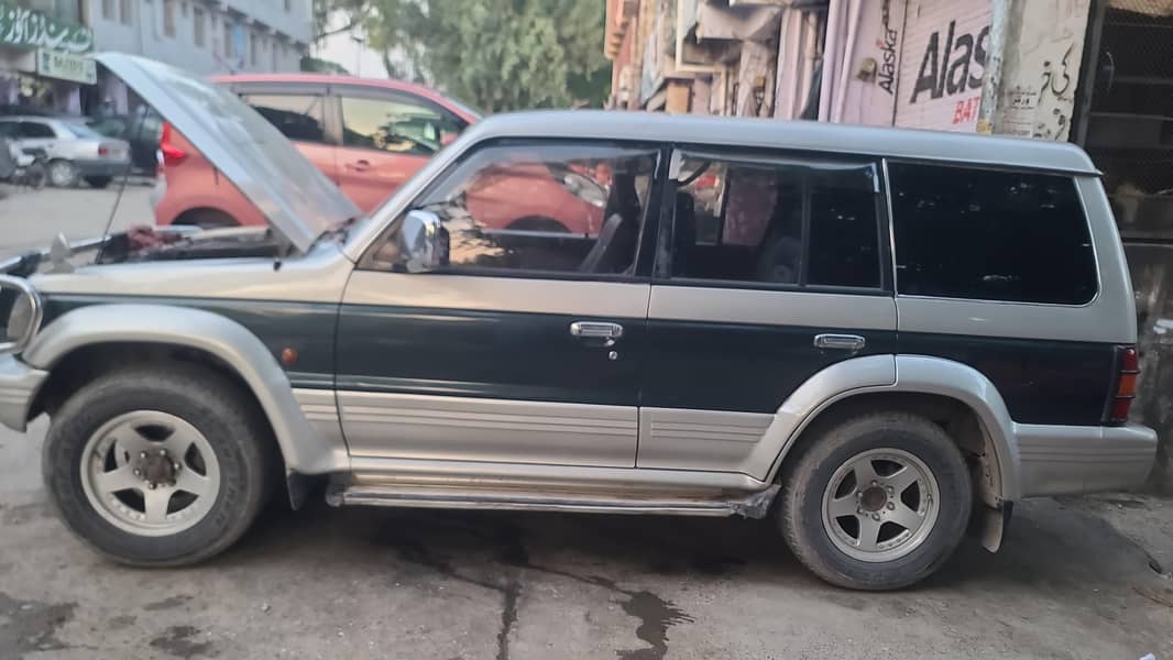 pajero 3