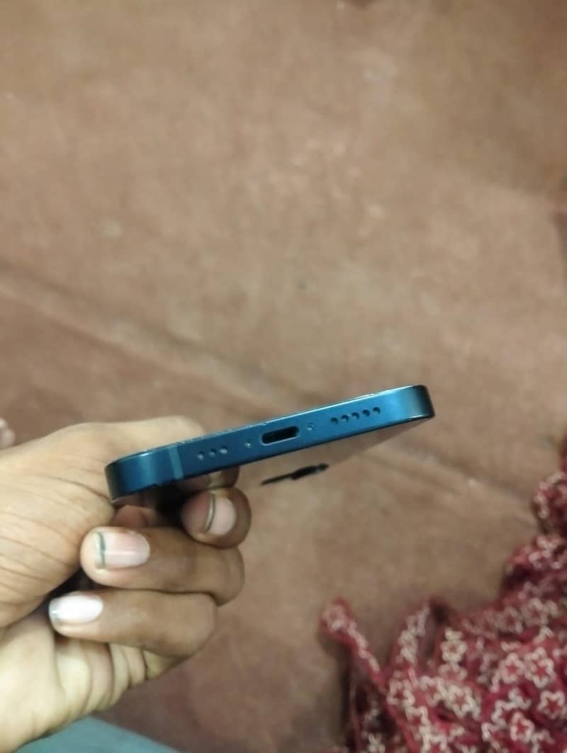 Apple iPhone 12 5