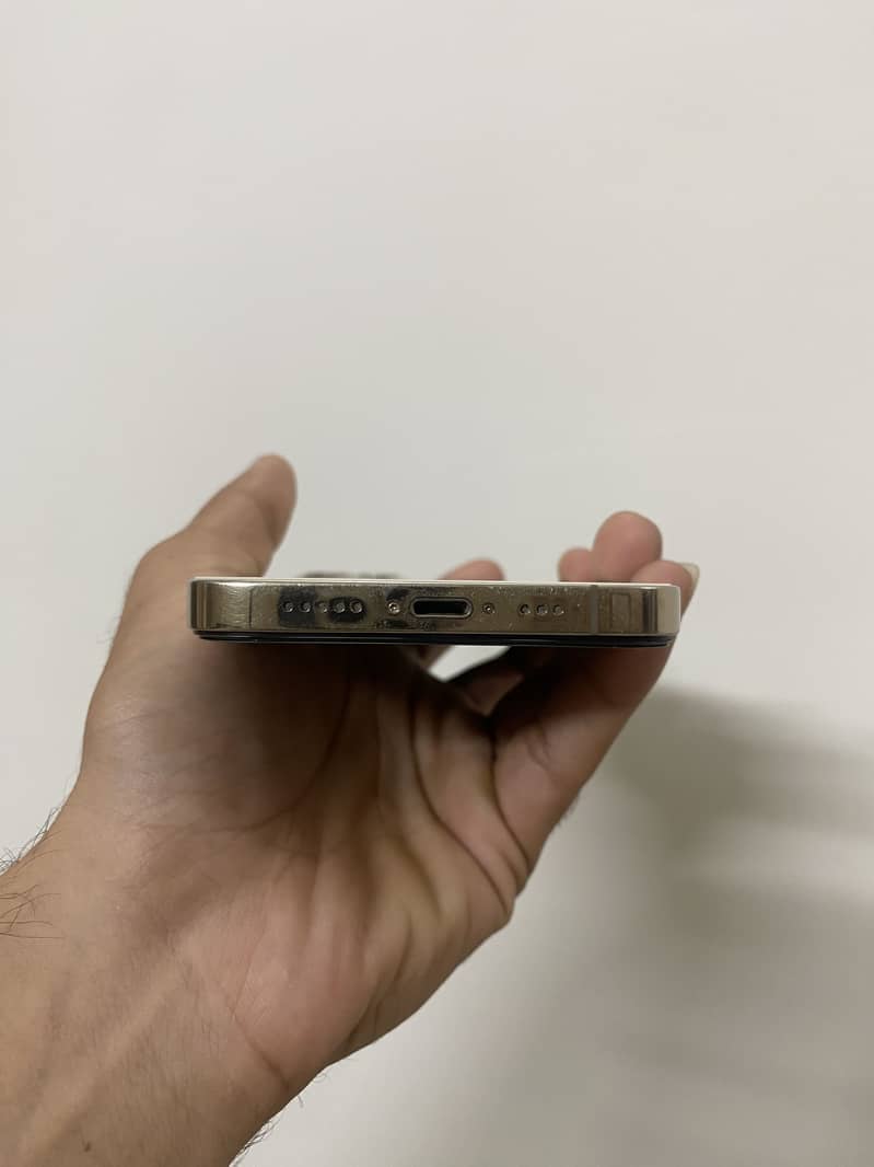 Apple iPhone 12 Pro 4