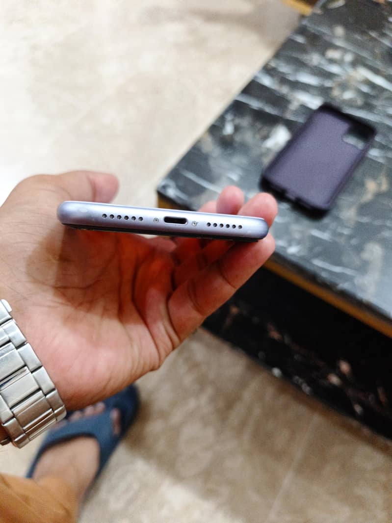 Apple iPhone 11 2