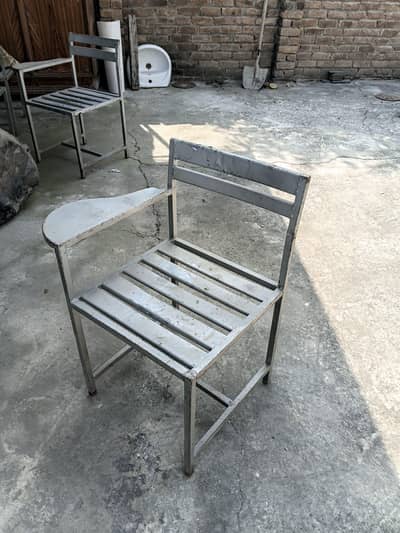 10 Pieces School chairs