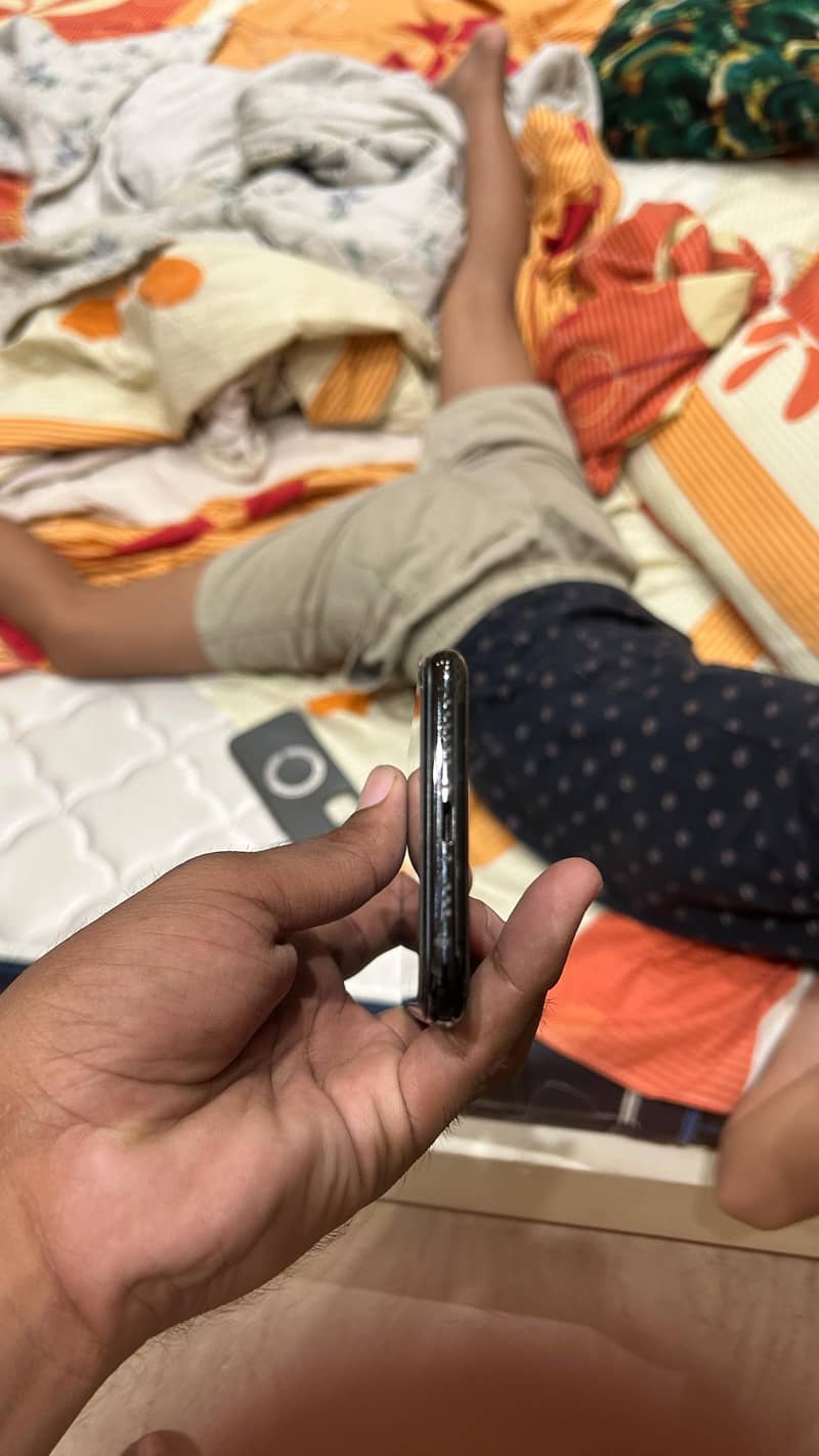 Apple iPhone 11 Pro 5