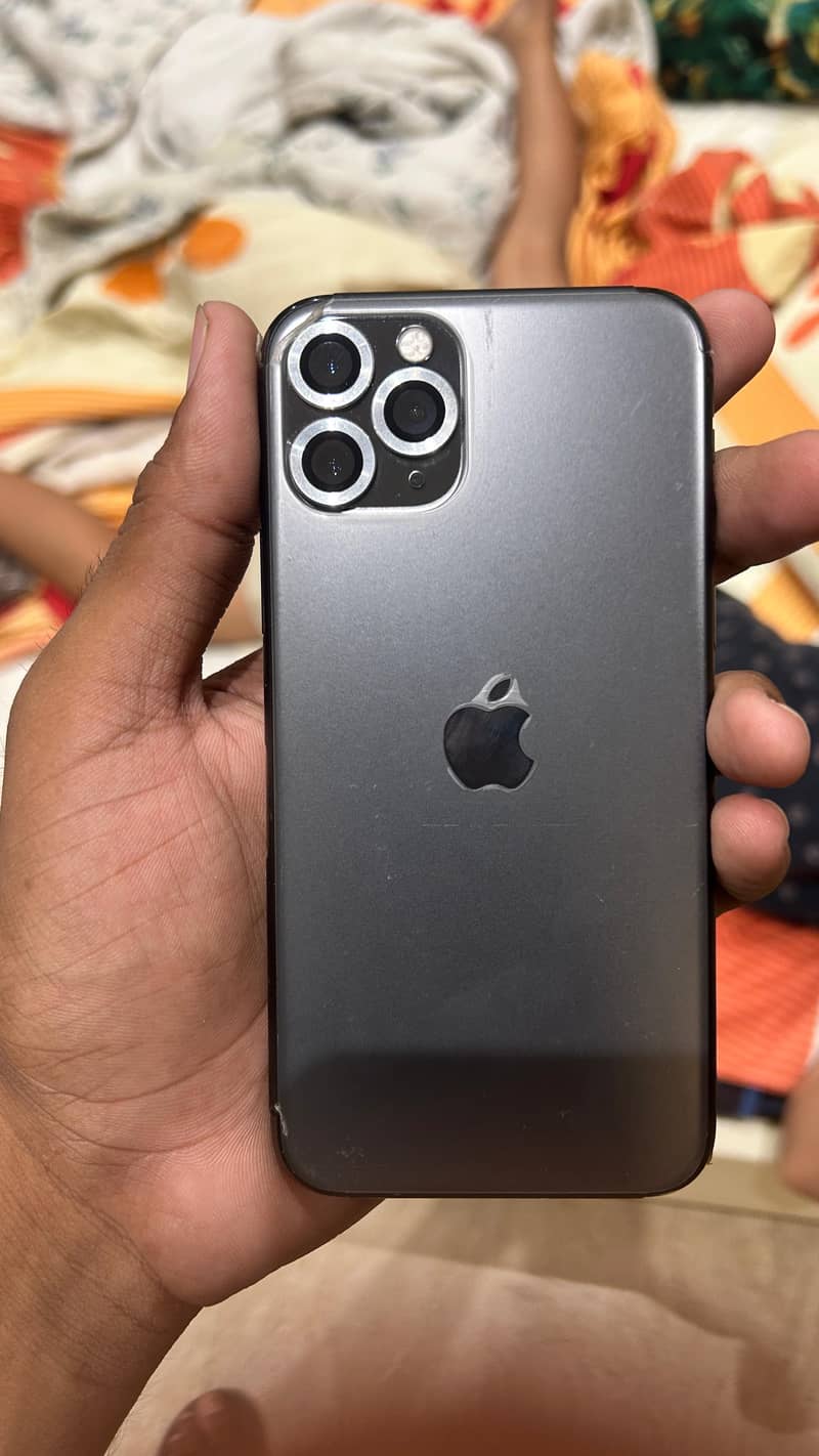 Apple iPhone 11 Pro 7