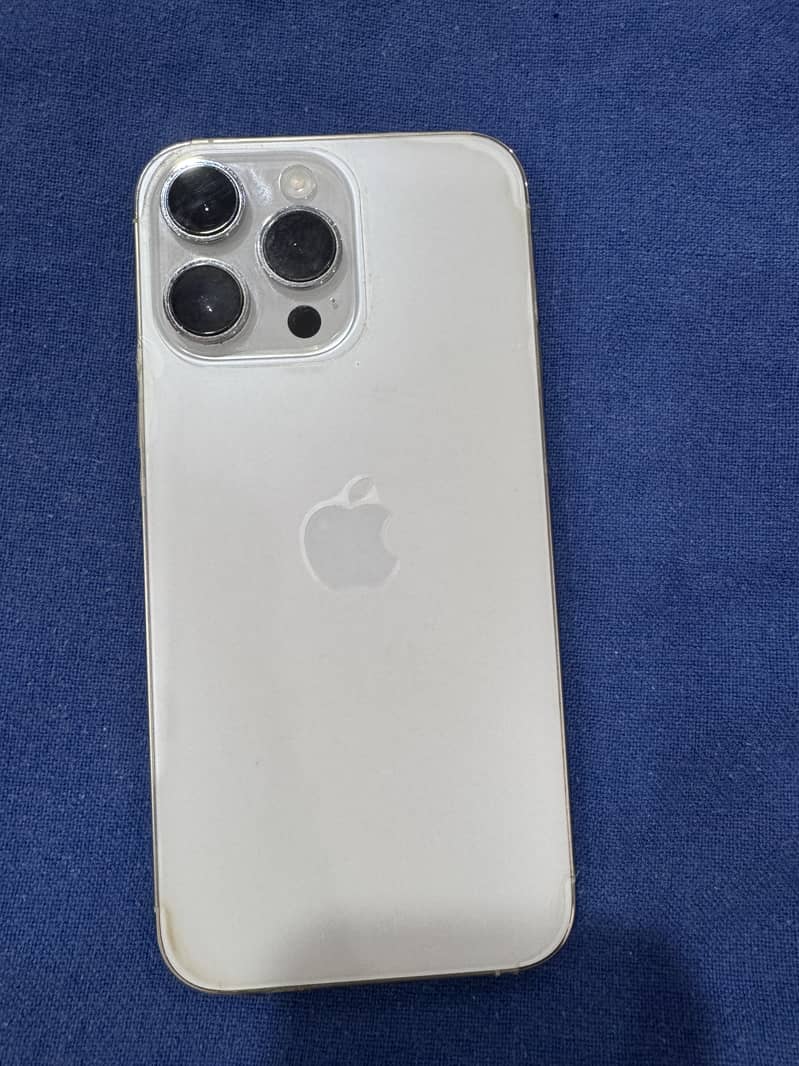 Apple iPhone 14 Pro Max 1