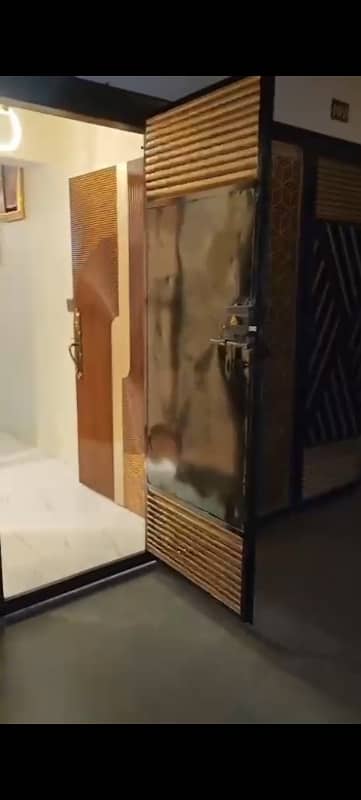 1400 Sq Ft 3 Bedroom Flat For Sale in Amin Icon, Shaheed-e-Millat Road