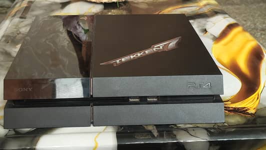 PS4 500GB UK imported, 2 original controlers, 2Games & BOX
