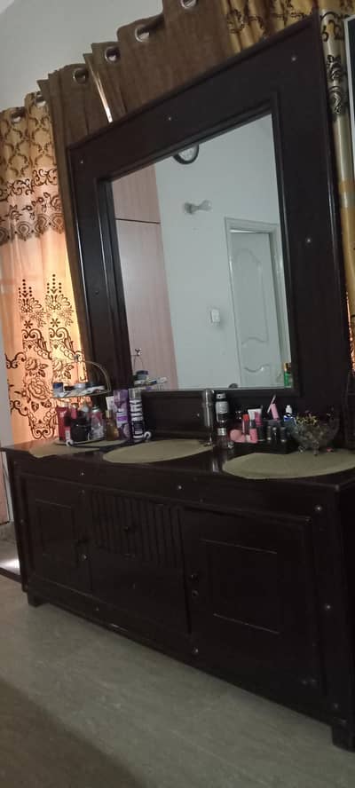 dressing table + console