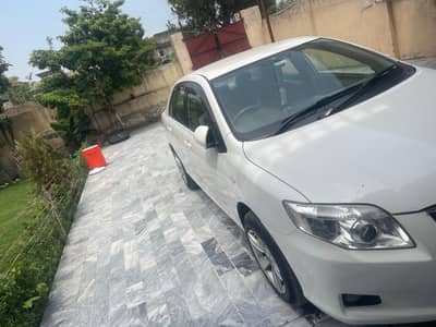 Toyota Corolla Axio 2012