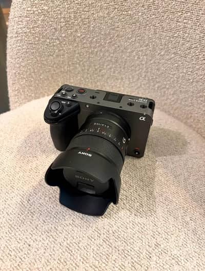 Sony FX 30 with E15 f1.4mm G lens