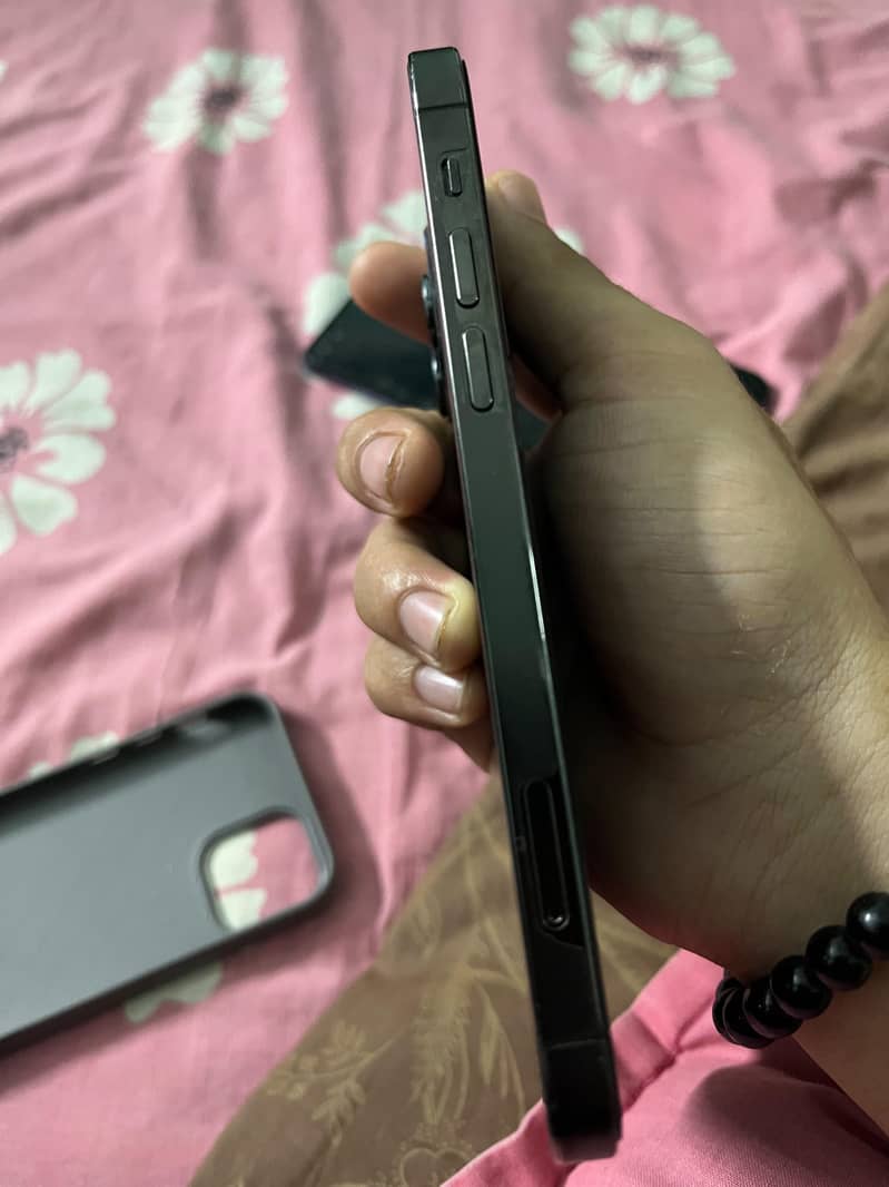 Apple iPhone 12 Pro 8
