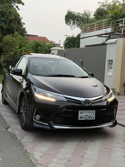 Toyota corolla Altis grande X 2021 model registered 2022