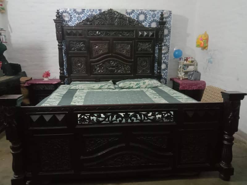 bed , dressing set 2
