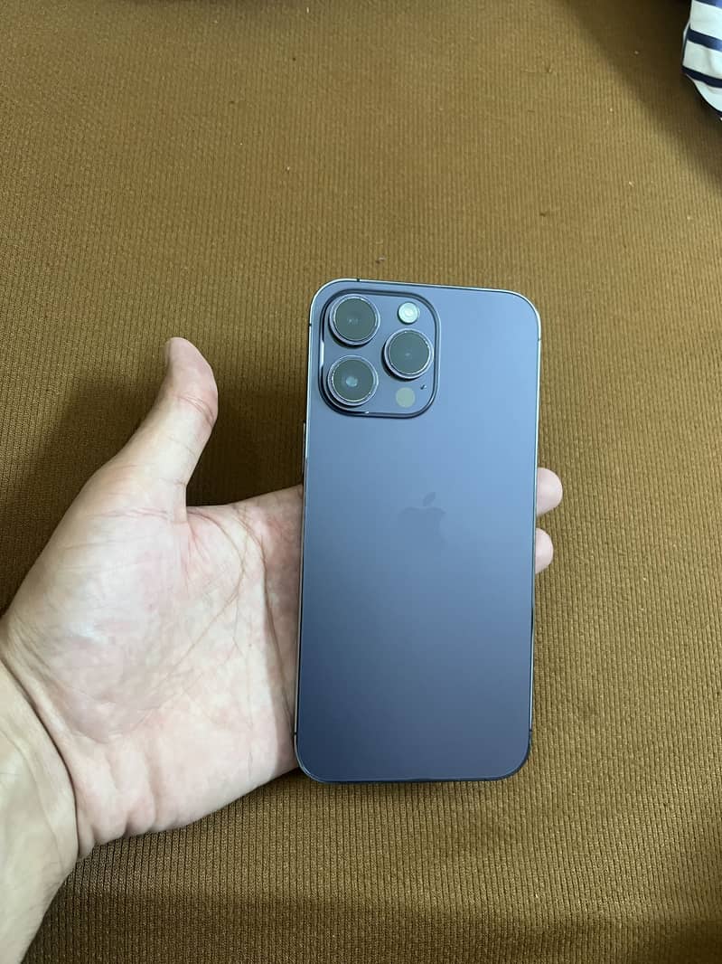 Apple iPhone 14 Pro Max 0