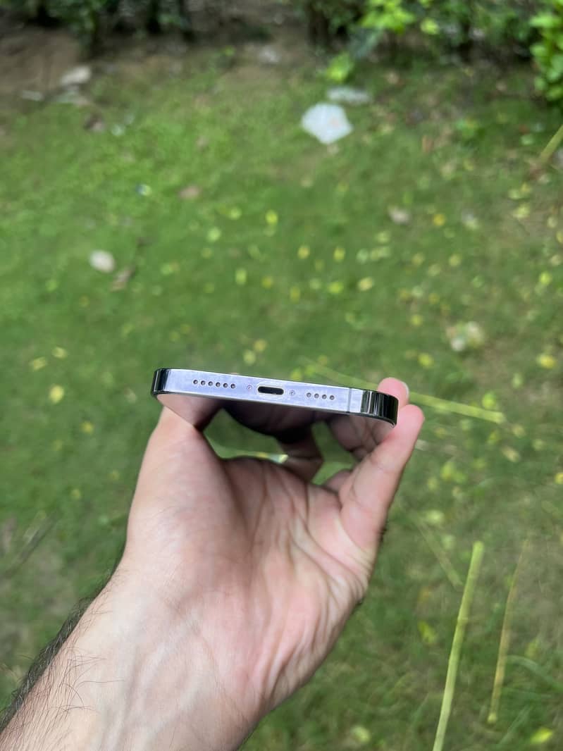 Apple iPhone 14 Pro Max 5