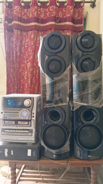 Aiwa NSX-WVT99 High Power 10000W PMPO and 1000W RMS
