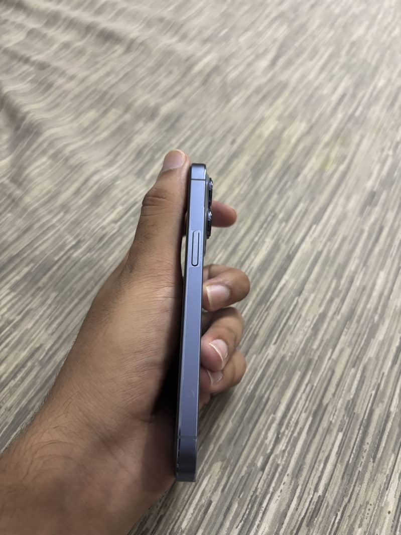 Apple iPhone 13 Pro 1